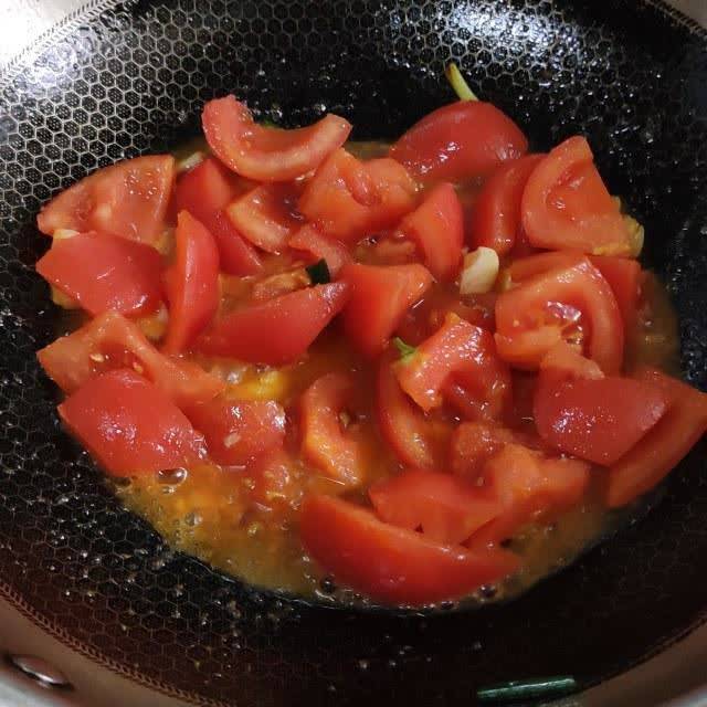 番茄牛腩怎么做才入味 ce1eb929efe9482283fa1b204d44ebc1.jpeg