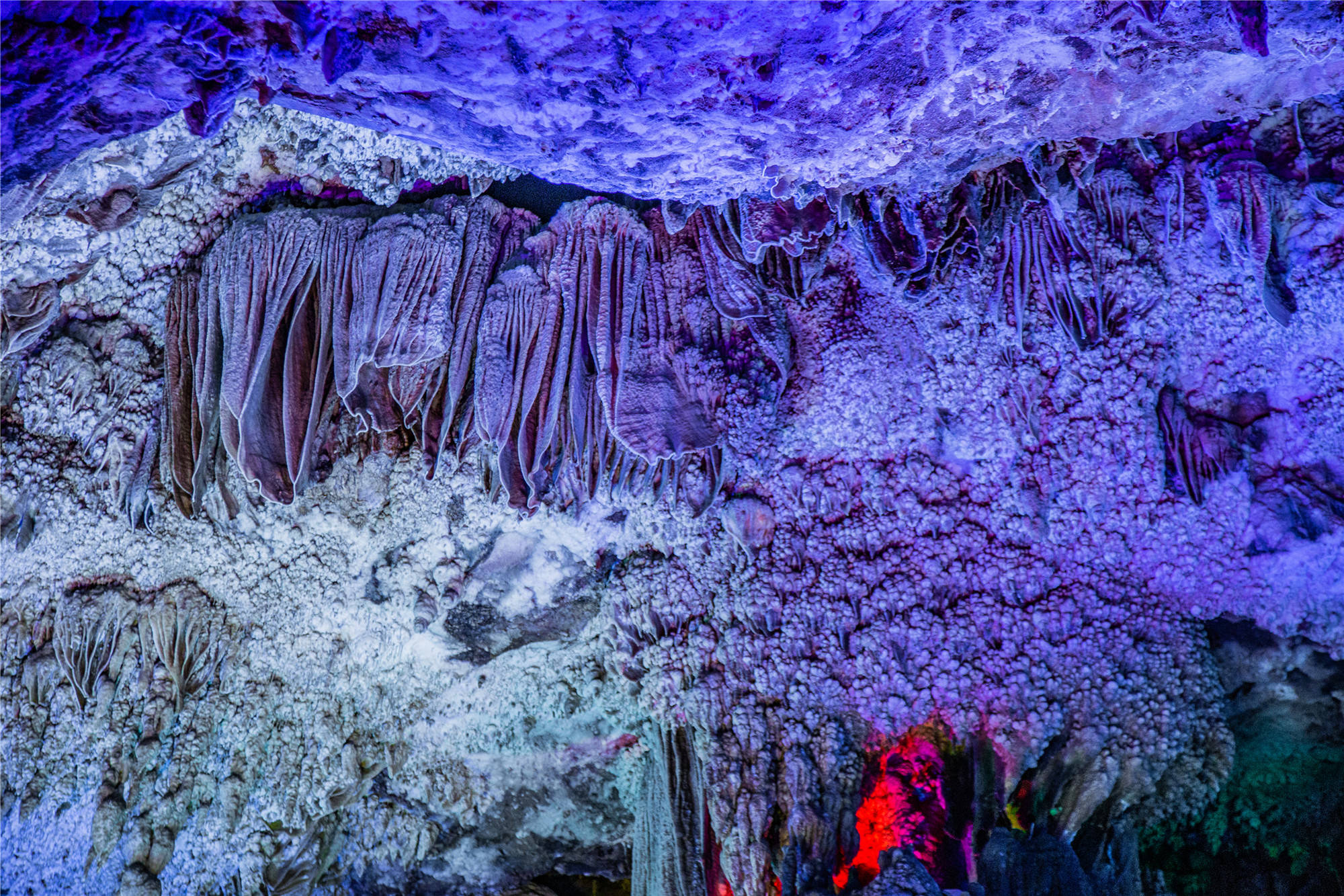 广东这个地下溶洞景观让人叹为观止,具说马良就在这里画画_神笔