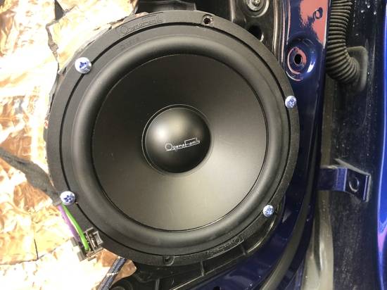 爱上品质音乐常州奔驰a200l汽车音响改装升级歌剧世家