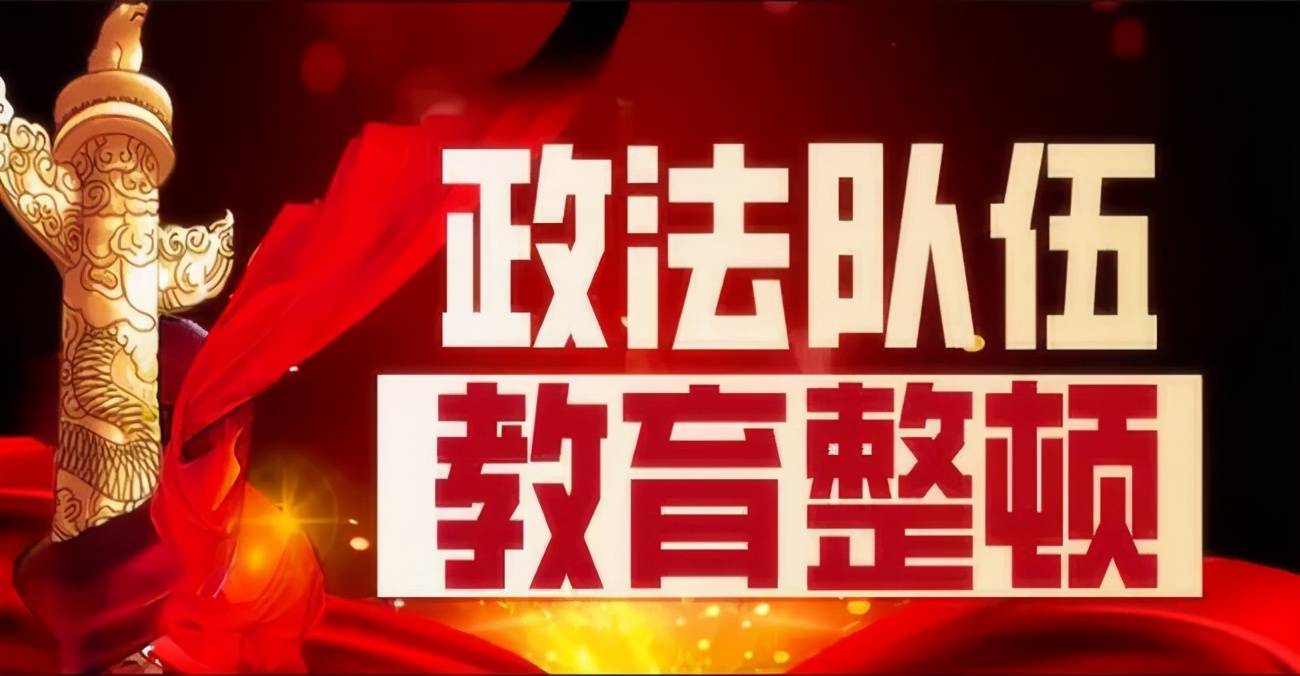 25日晚,考試開始前,監考民警首先對待崗執勤隊員進行逐一點名,並對