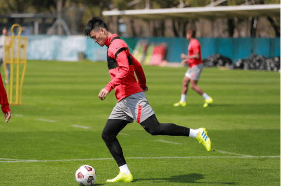 莱科约谈李昂参与合练不现实想上场还要好好准备