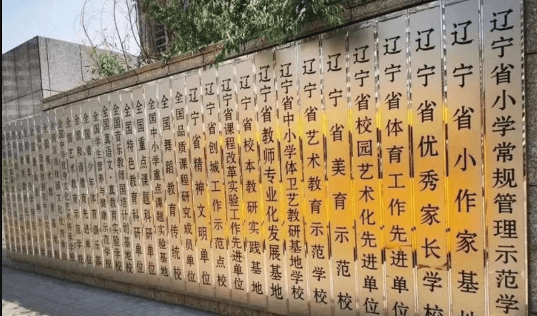 原创
这就是女友跟我说的她饭量小一般只吃一碗面,天真的我竟然真信了
