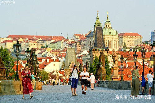 捷克“浪漫之都”，古朴唯美的布拉格，每一眼都是历久弥新的风景