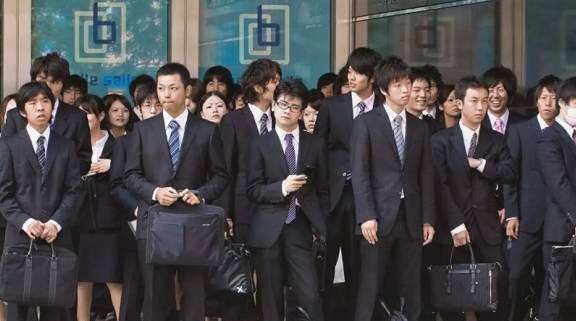 为何日本的大部分居民，十分讨厌背双肩包的游客？看完后表示理解