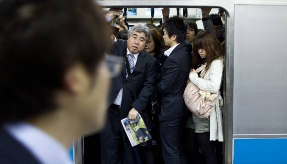 为何日本的大部分居民，十分讨厌背双肩包的游客？看完后表示理解