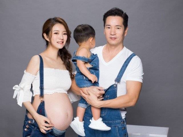 吉娜晒孕7个月美照网友病态审美难道孕妇就该邋遢