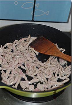 木耳肉丝胡萝卜一起炒叫什么 29456a5afa2c4d94a627a981f98205a3.jpeg