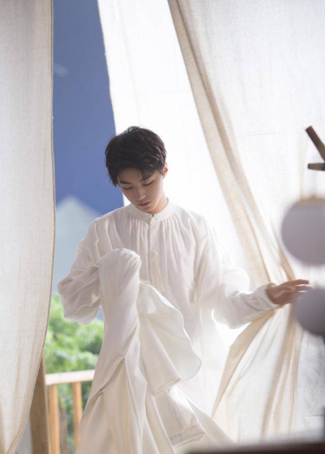 王俊凯|忽略自家代言人？夸克明星合成小游戏，竟没有王俊凯