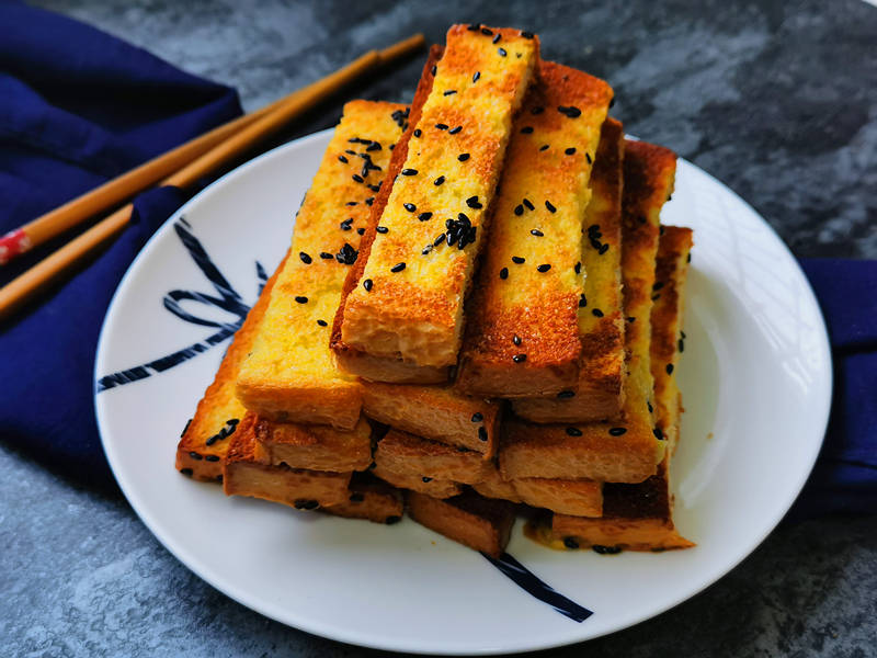 如何烤面包片酥脆 17183407c373402fb1d1f9cbb84dfb18.jpeg