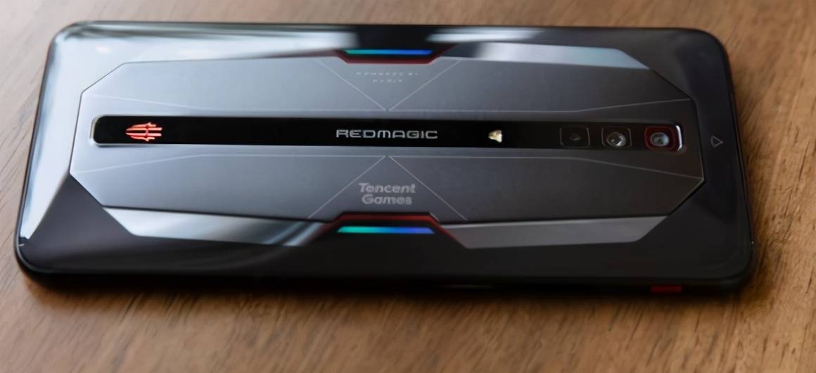 165hz游戏机皇红魔6pro玄铁黑版本开启预售,4.1火爆开售