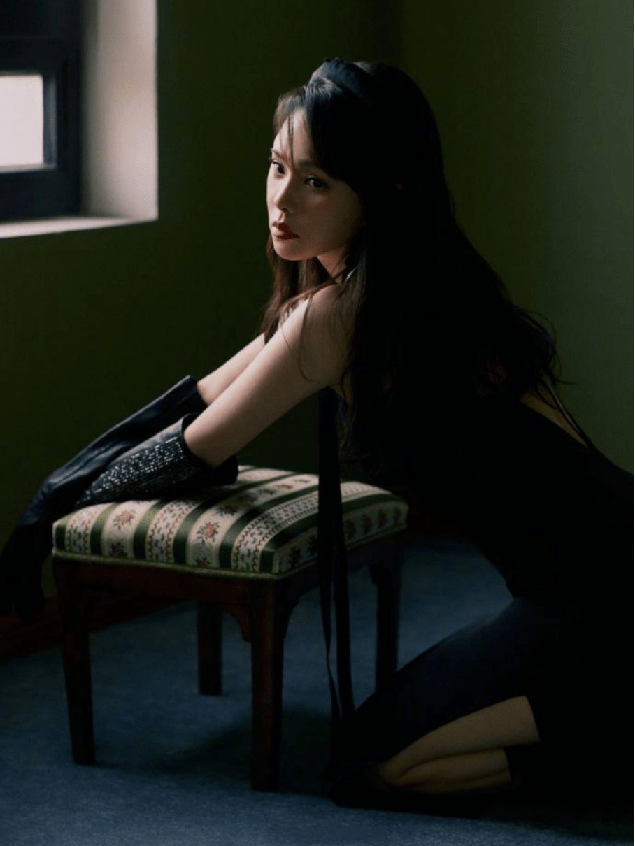 状态极佳心态好3月27日,女星伊能静晒出了自己登上时尚杂志