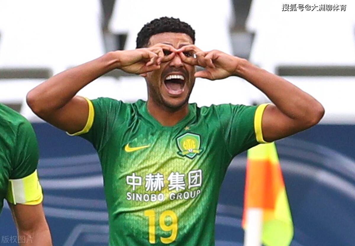 李铁收到积极信号:归化球员态度很好,国足本土球员学学吧_足球