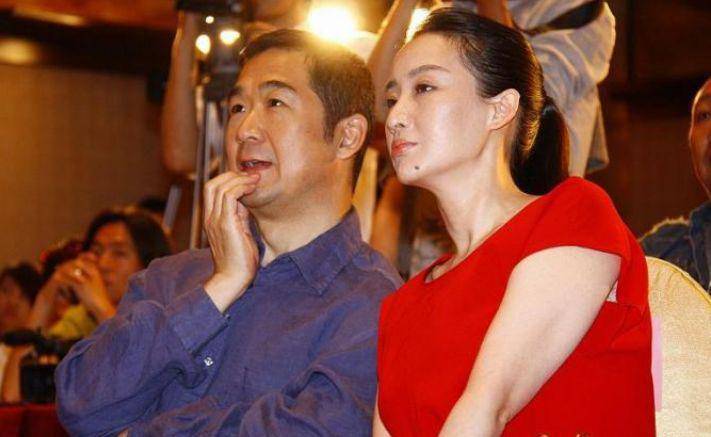 原创娱乐圈闪婚最快记录买红妹混迹娱乐圈多年依旧默默无闻