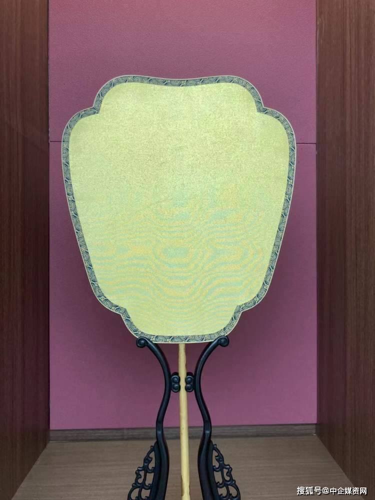 纸中爱马仕是怎样炼成的非遗传人俞存荣展蜡笺技艺