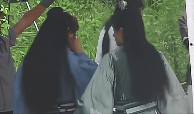 "高开疯走"《山河令》,走向30岁巅峰,张哲瀚花絮却中暑晕倒