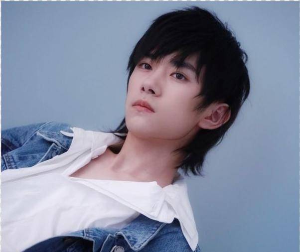 舒适圈易烊千玺完整版 d9164ae2cff547d1bac6e98875e14779.jpeg