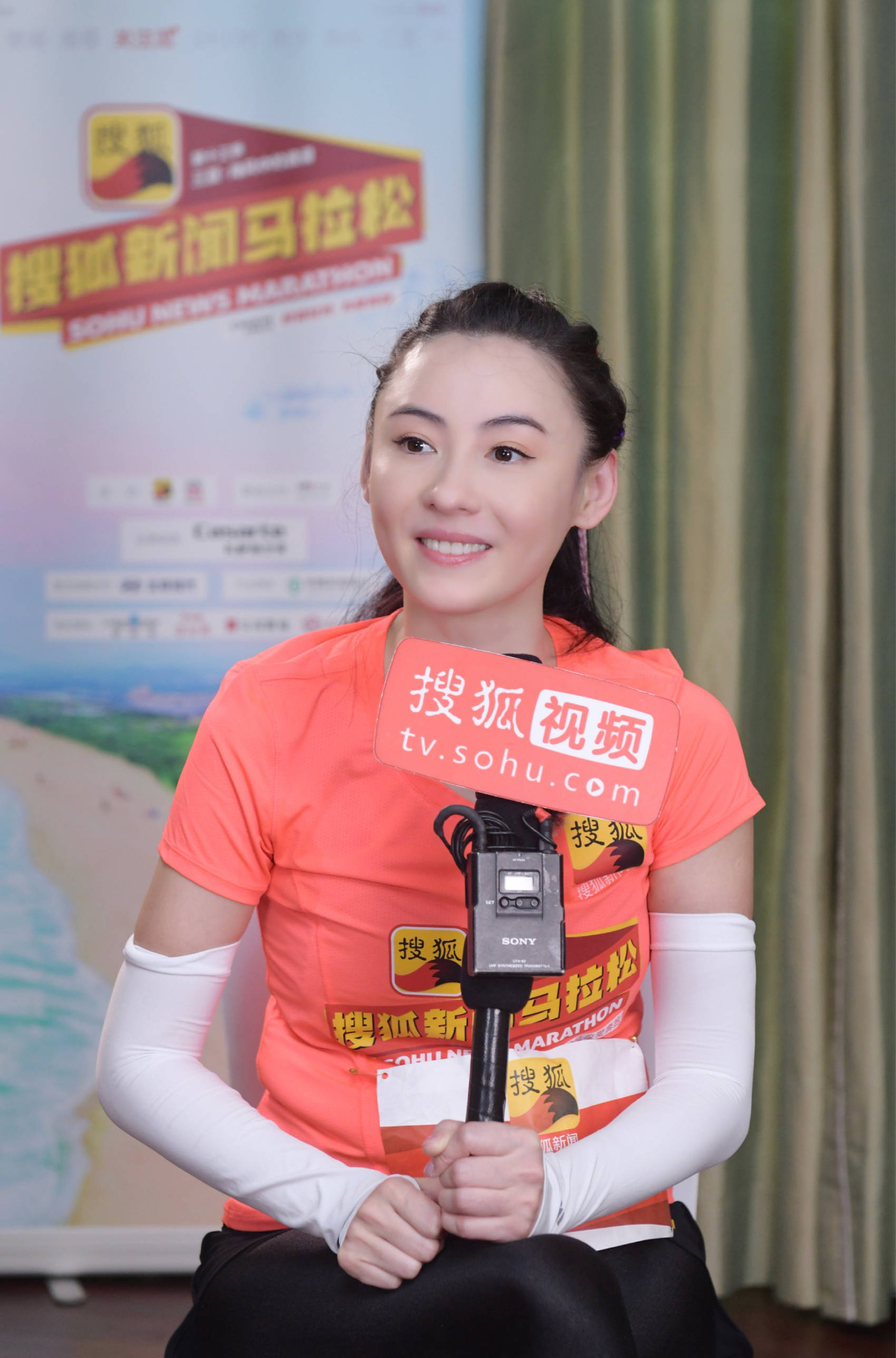 专访张柏芝参加搜狐马拉松意犹未尽孩子很黏我家庭永远是第一位