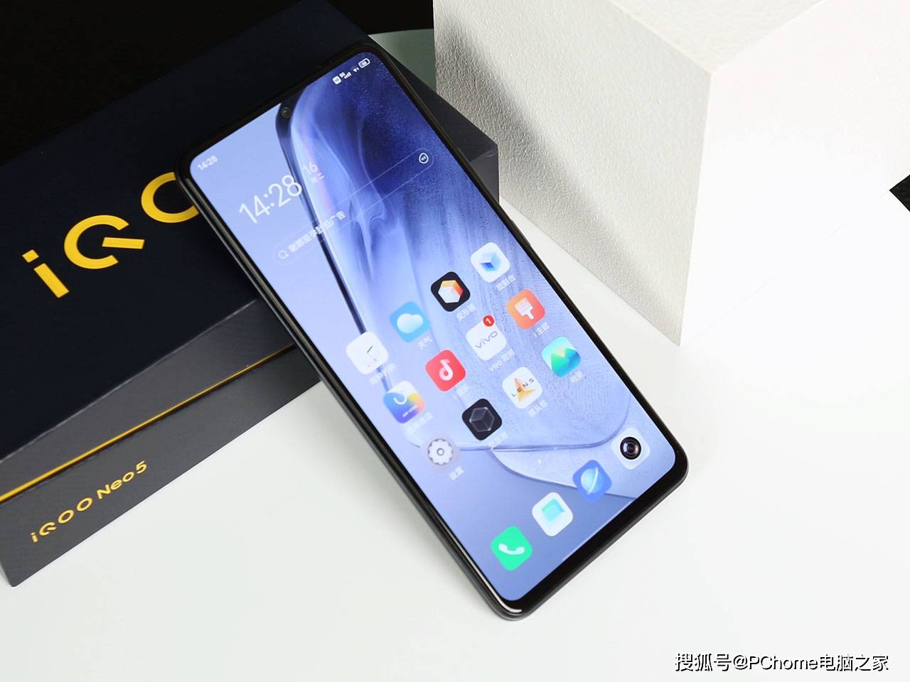 配件|iQOO Neo5爽快酣战小长假 这几款配件也值得推荐