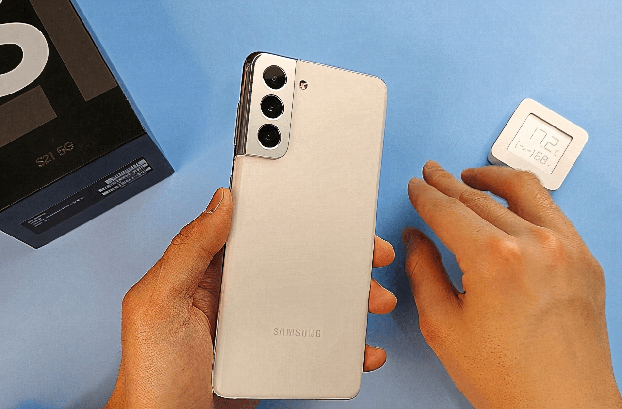 网友买了三星s21,却后悔没选更贵的find x3?