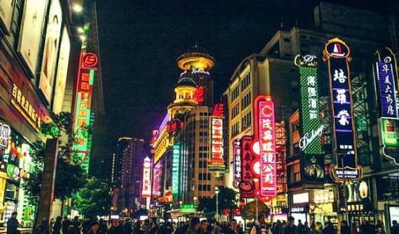 全球最贵两条街：其中一条在中国香港，比日本最贵商业街高2倍！