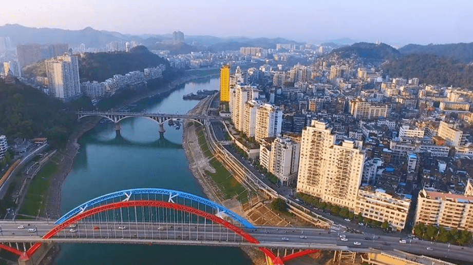广西经济最强的五座城市：桂林仅排第三，螺蛳粉之城冲到第二！
