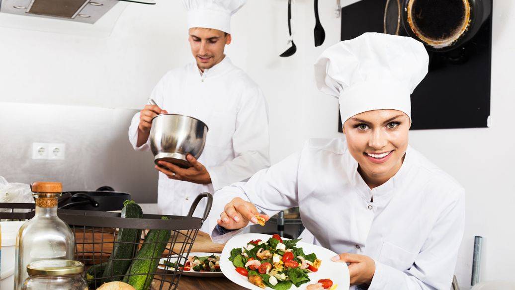 掌握餐饮经营管理和专业营养知识,能够从事膳食营养配餐,营养设计与