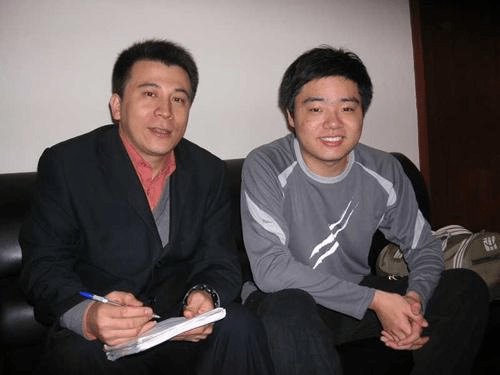 父亲倾家荡产培养,终于用球杆报答父母_丁文钧