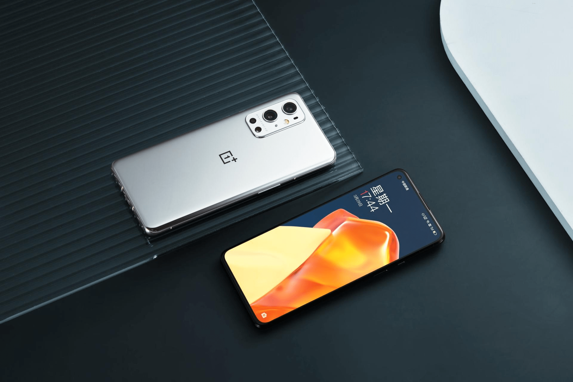 一加9系列全能机皇是否名副其实专业媒体和用户给出答案