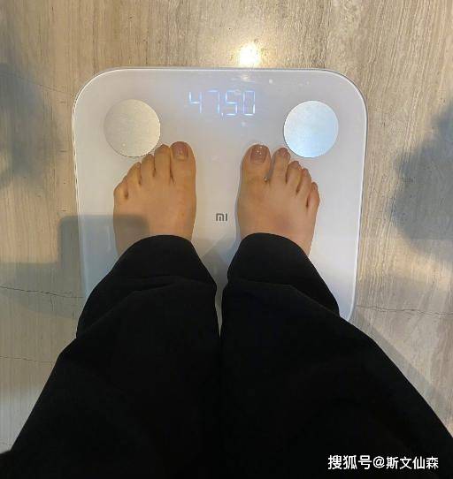 原创37岁陈妍希体重瘦到95斤,看到饮食习惯后,瞬间明白瘦的原因了