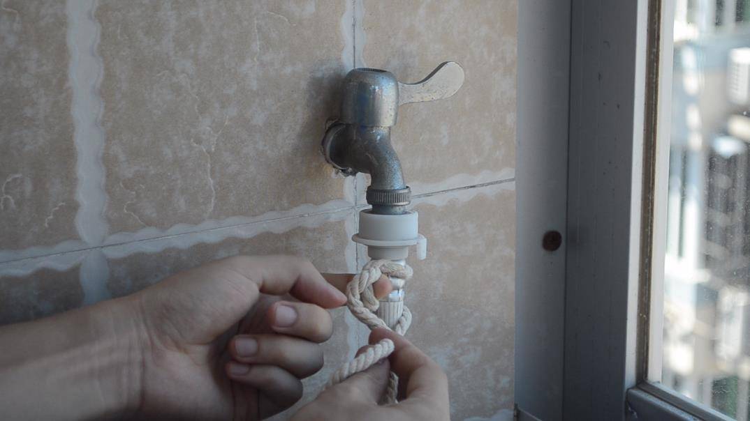 上水管漏水如何解决 9aaf011a50444061b8cc42aeeb544180.jpeg