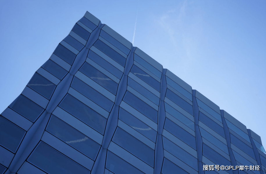 徽商银行业绩负增长：资产减值122亿元 不良