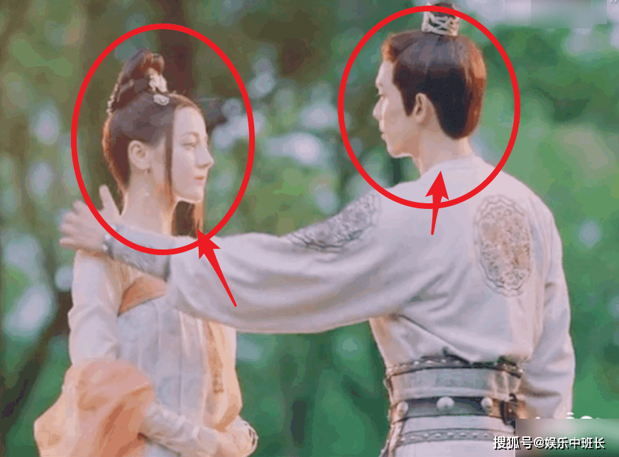 《长歌行》疑似用"吻替",热巴吴磊亲吻画面被打码,网友:姐夫管得严