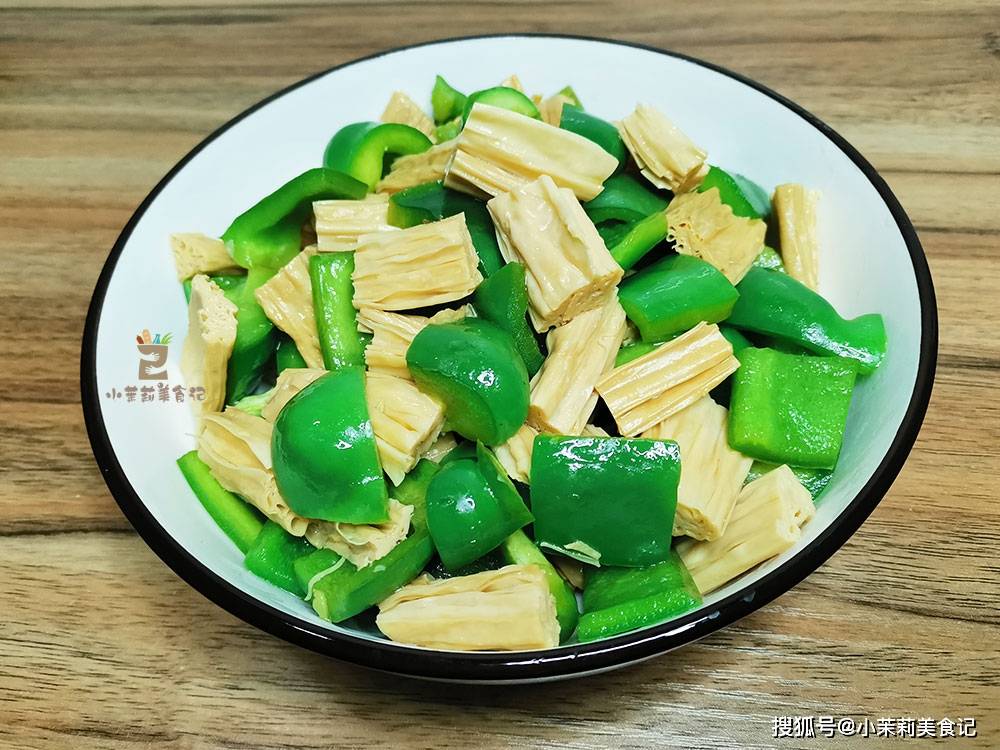 什么菜低脂又好吃 3a1ab2eaa35f421793813bdc79f2f596.jpeg