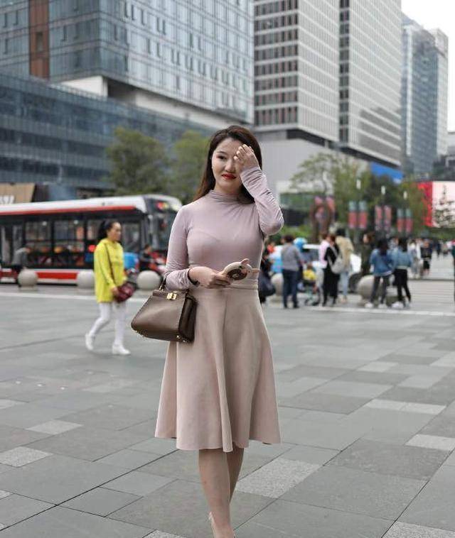 微胖女生怎么自信穿搭 5b77dac6ed6a490b99063cce0458d542.jpeg