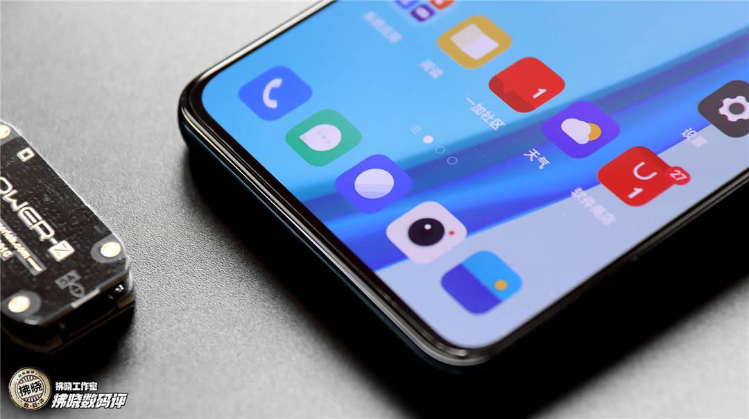 机友|一加9评测！在海外网友眼里，能让他们换掉iPhone的手机就是它？