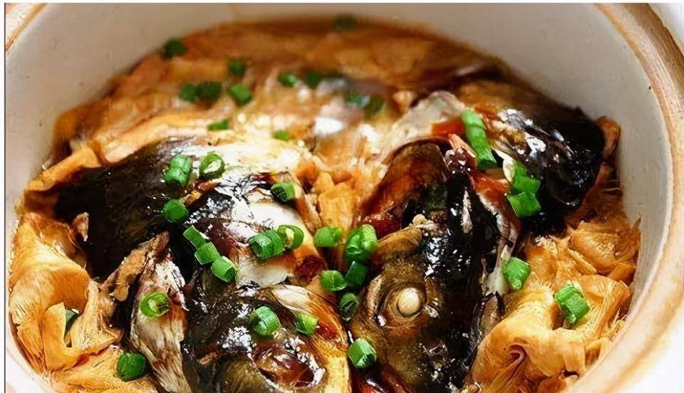 腐竹鱼头煲