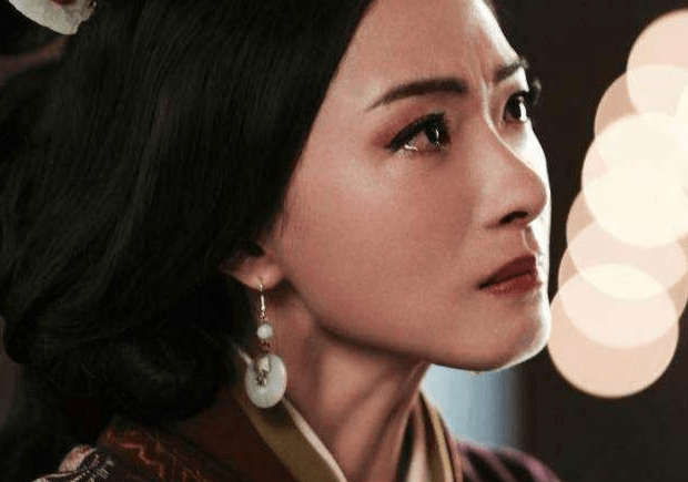 汉朝末代皇后曹节是曹操之女,退位时为何要咒骂兄长曹丕?_汉献帝