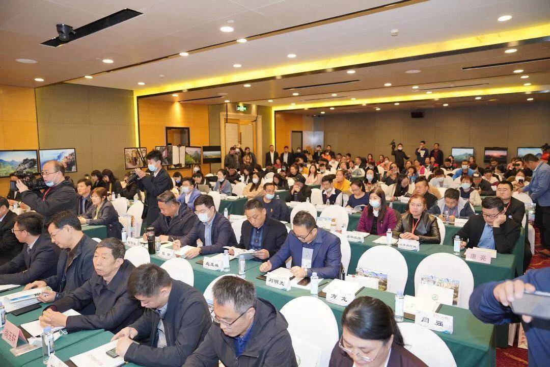 蒙阴县人民政府与省自驾车旅游协会签订战略合作协议