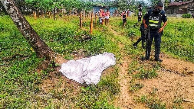 原创6岁女童傍晚出门后再没回家4天后她被发现吊死在树林里