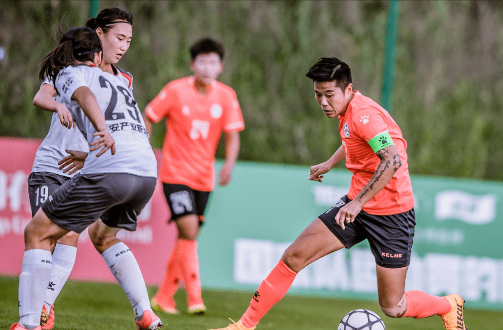 中国女足边路大将踢疯了,荣膺最佳射手,彻底无缘奥预赛_李影