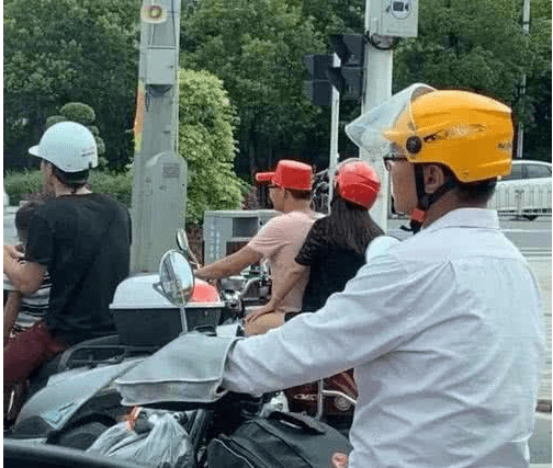 原创
姑娘我挺佩服你的,你绝对是个人才