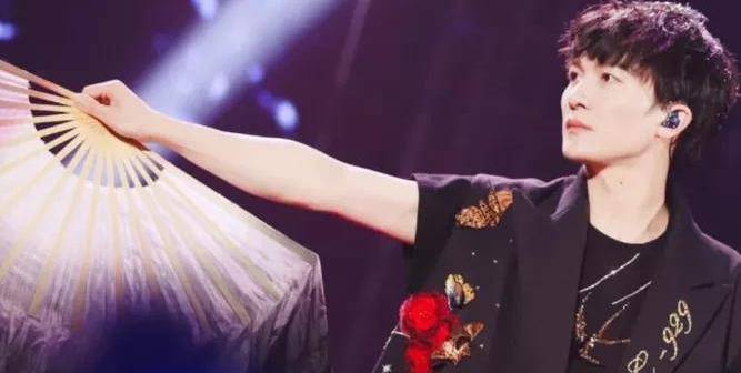 未来的路歌曲原唱 4fe97f68878c4ce68508a9fe040dc8f9.jpeg