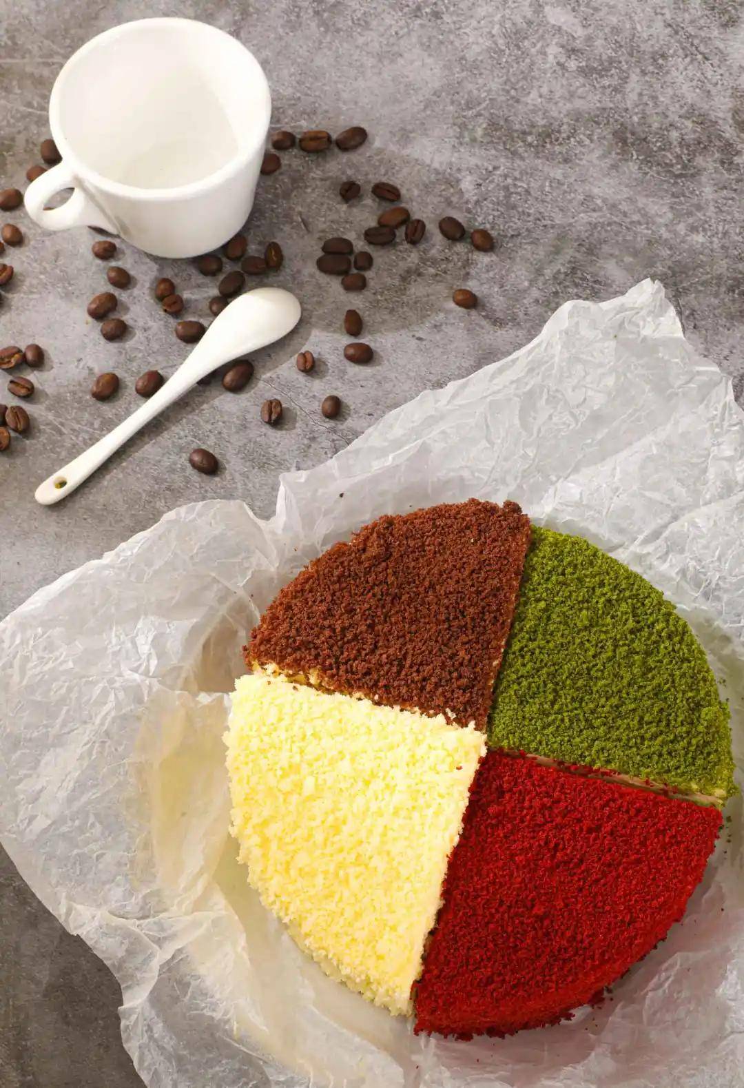 切蛋糕时怎么做可以使切口平整(蛋糕怎么切才好看又平整？) | 说明书网