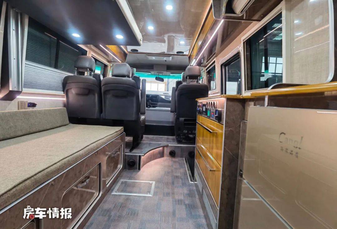 首款东风特种客车打造房车!4.0t带四驱,越野强大专供科考67