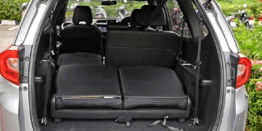 本田brv的百公里油耗只有7个油左右.可以说是相当的经济和实惠.