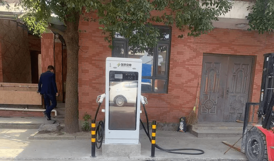 桩多,环境好 周边配套生活设施完善 给您便利舒心的充电新体验!