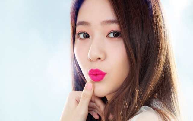 最美红唇美女 38f41e3a74d44e8f99ce1d4e6f079586.jpeg
