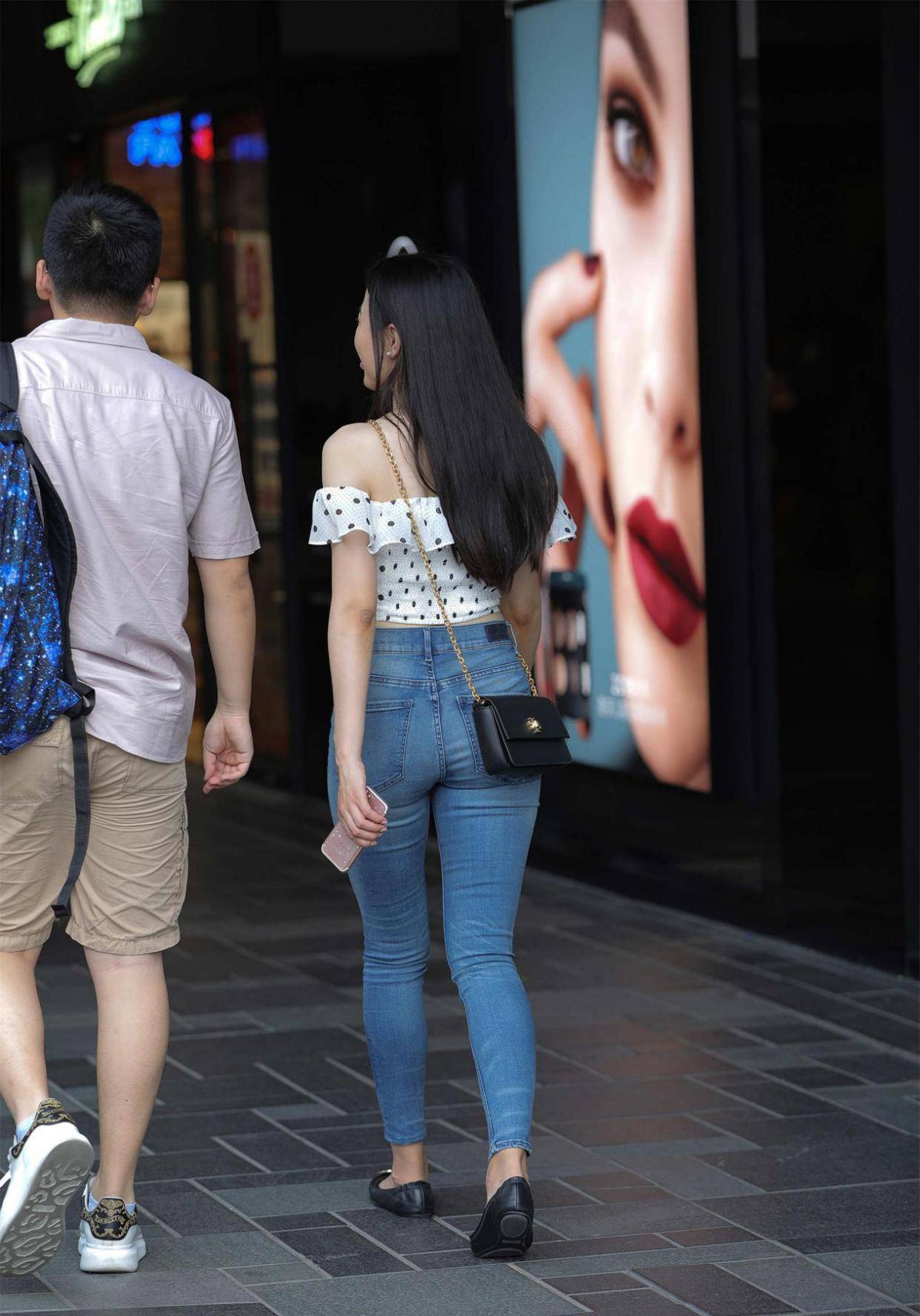 d2d7003fceb04358aacf3580cf6ad0b9.jpeg