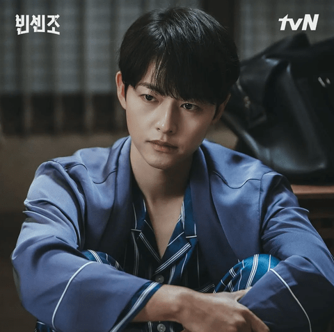 黑道律师宋仲基关于人生金句盘点谎言的力量和撒谎者的力量成正比