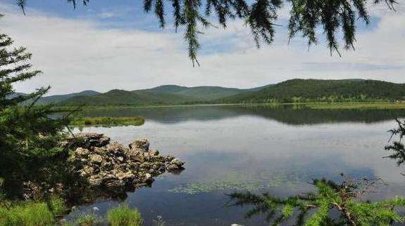 7月去呼伦贝尔草原-阿尔山-漠河旅游，怎么安排线路比较好？